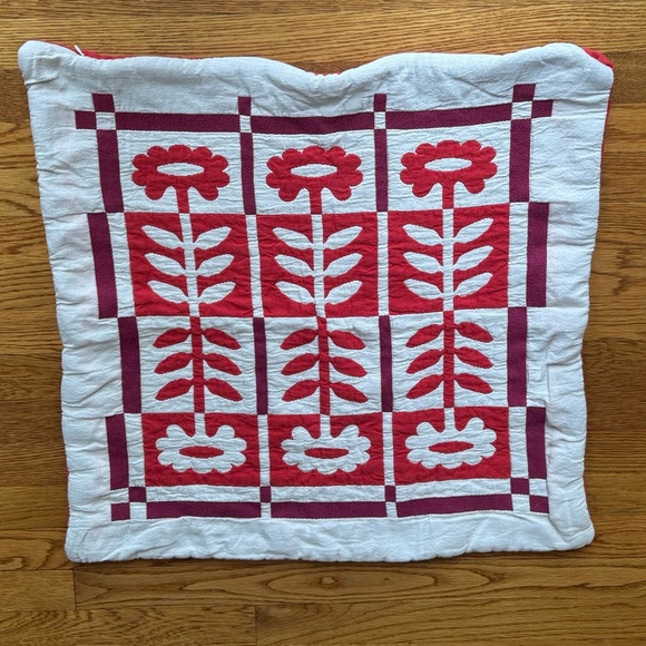 Two Schoolhouse Stillwater Floral Pillow Shams Euro in Red / Magenta 100% Cotton - Picture 3 of 5